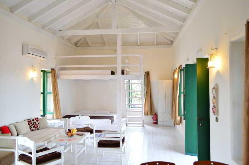 Atlantis Houses Chalki Town Luaran gambar